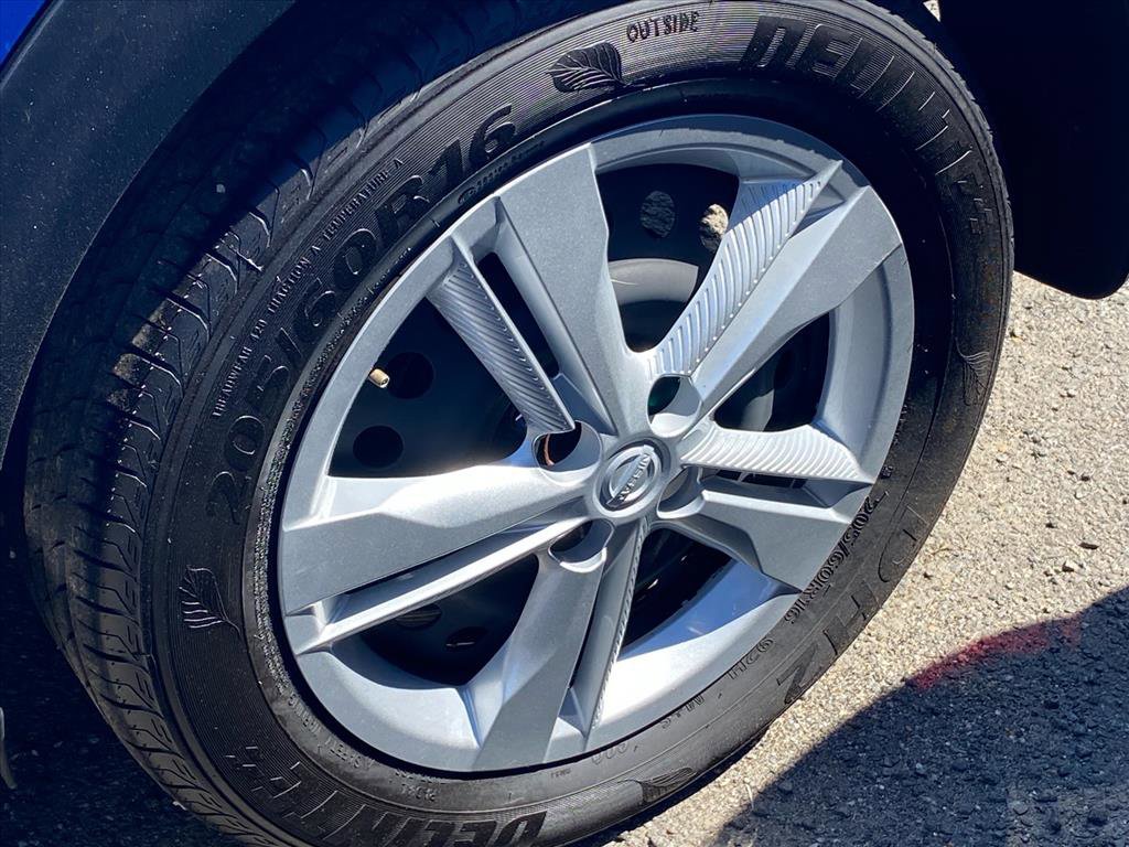 Used 2024 Nissan Kicks S image 21