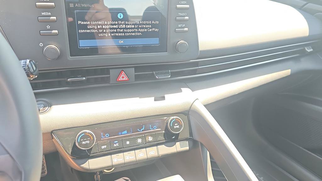 New 2026 Hyundai Elantra Sport FWD image 21
