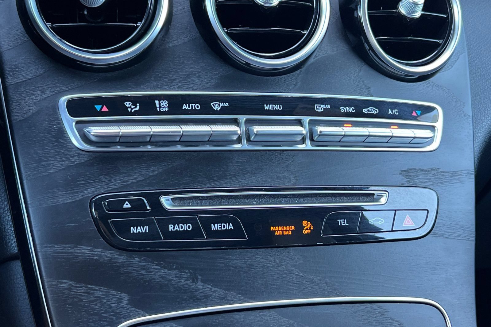Used 2019 Mercedes-Benz GLC 300 image 25