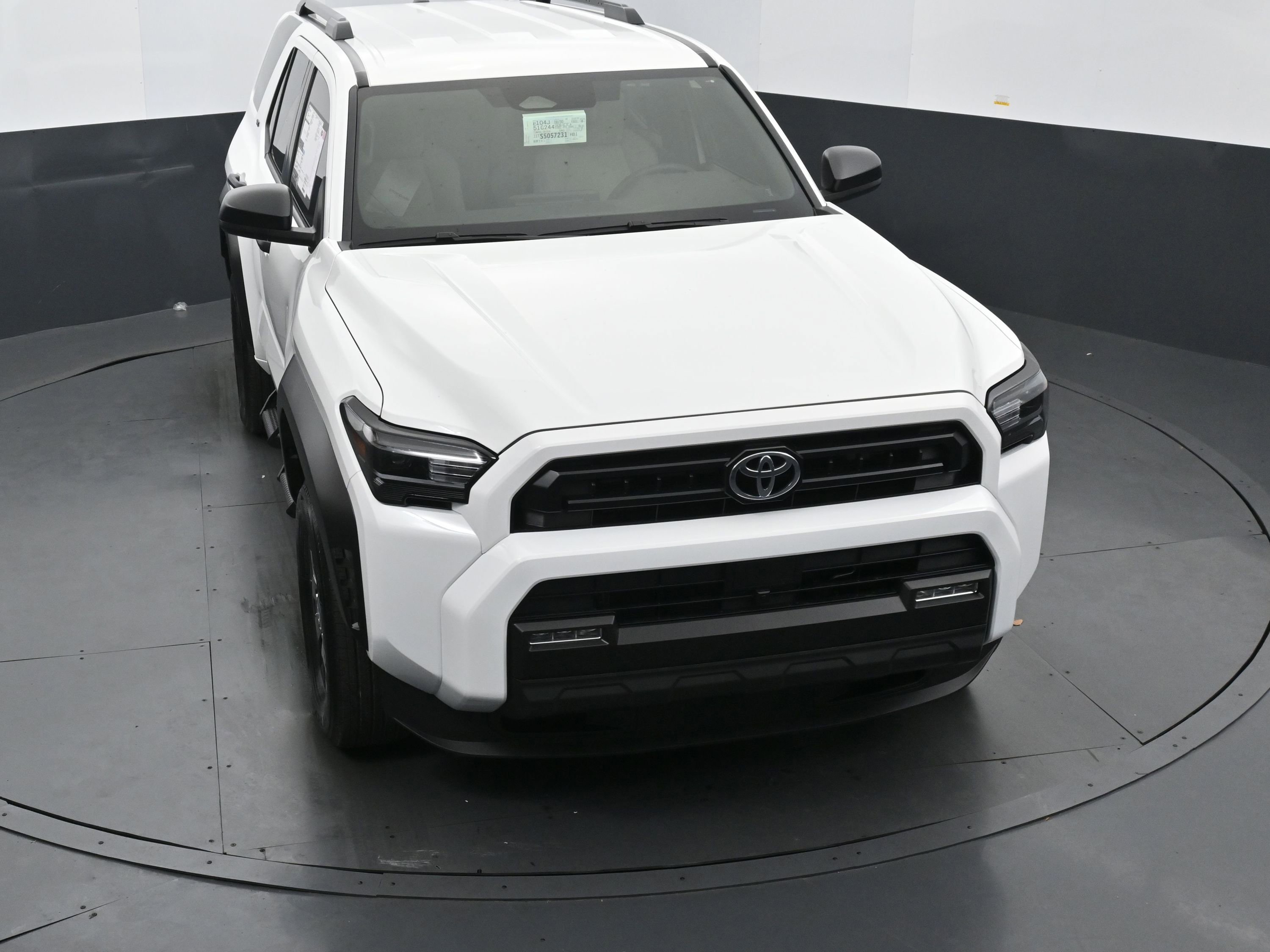 Used 2025 Toyota 4Runner SR5 AWD/4WD image 34