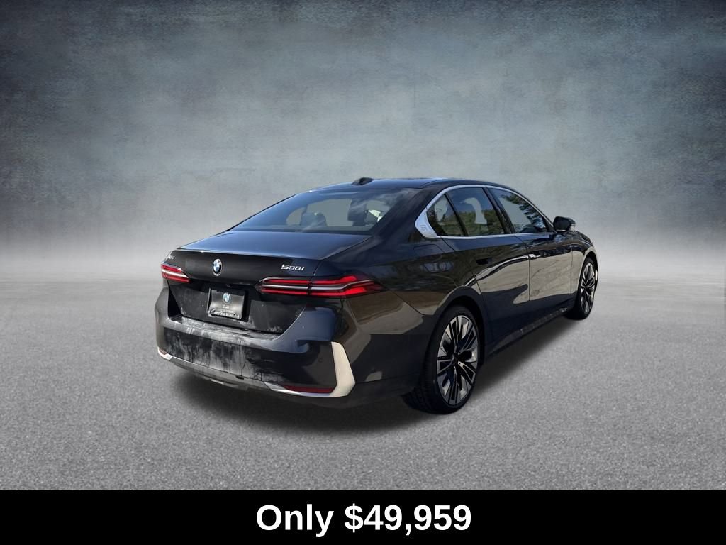 Used 2025 BMW 530i xDrive w/ Premium Package image 6