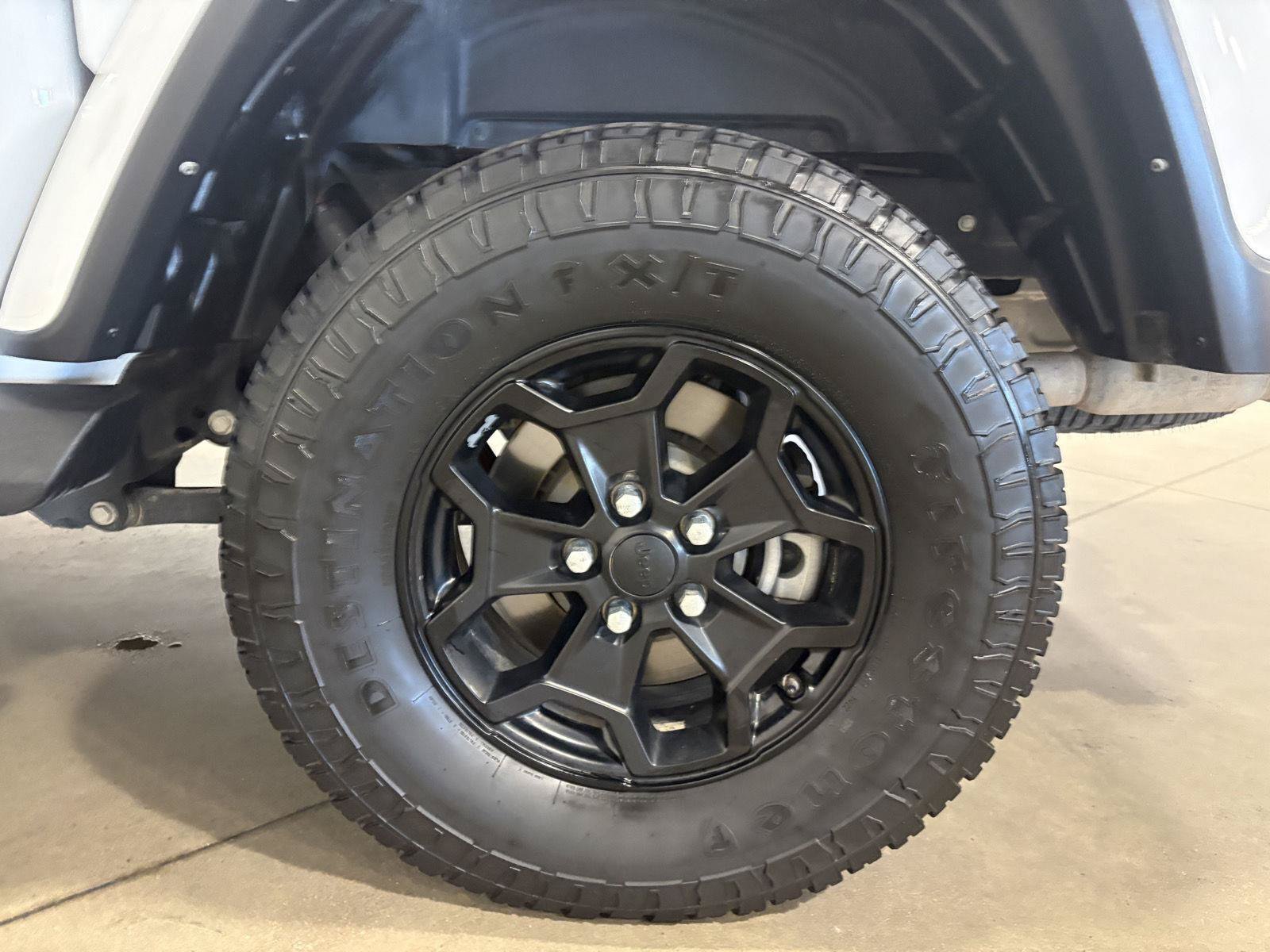 Used 2021 Jeep Gladiator Sport AWD/4WD image 51