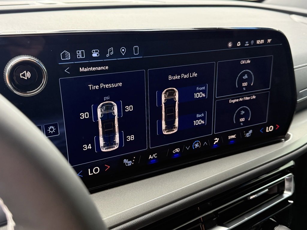 New 2026 Chevrolet Traverse LT w/ LPO, Floor Liner Package image 26