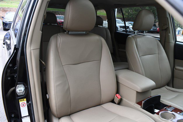 Used 2012 Toyota Highlander Limited w/ Tow Pkg AWD/4WD image 27