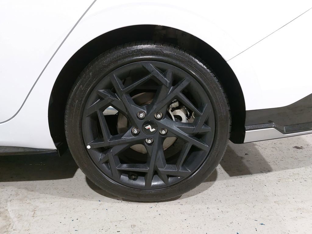 Certified 2024 Hyundai Elantra N Line image 35