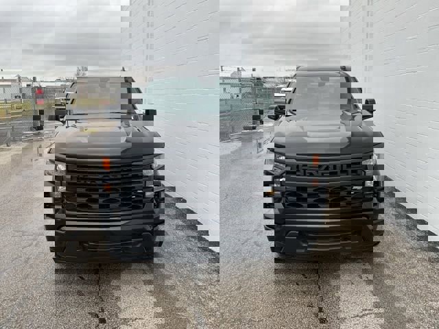 Used 2024 Chevrolet Silverado 1500 Custom image 5