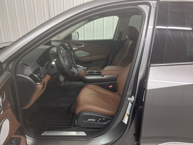 Used 2025 Acura RDX w/ Technology Package image 2