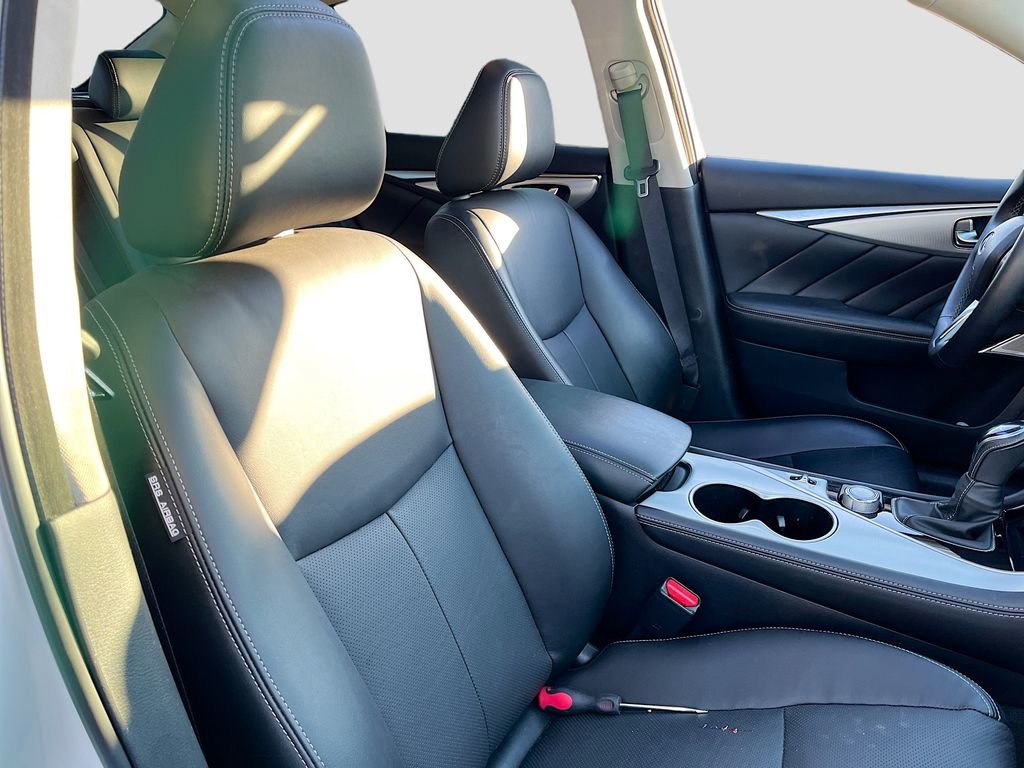 Used 2022 INFINITI Q50 Luxe w/ Cargo Package image 29