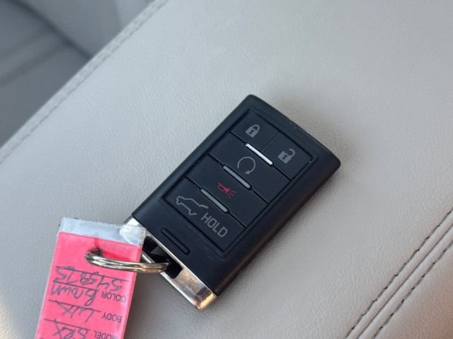 Used 2014 Cadillac SRX Luxury image 29