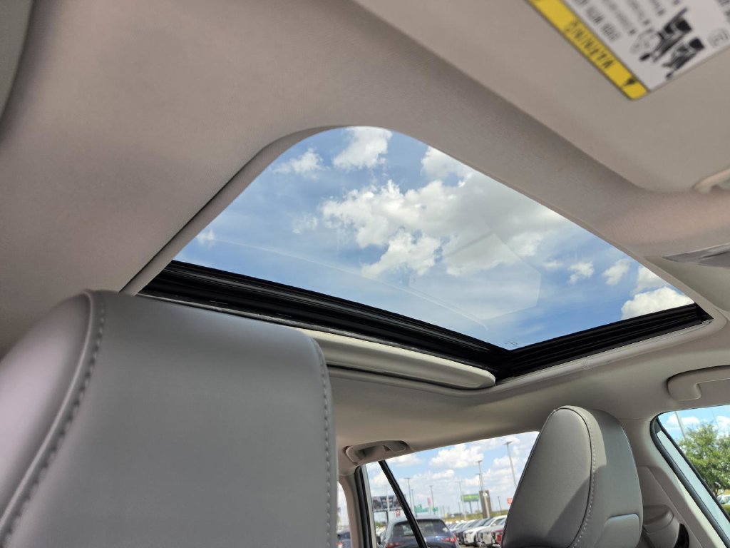 Used 2021 Toyota RAV4 XLE Premium FWD image 11