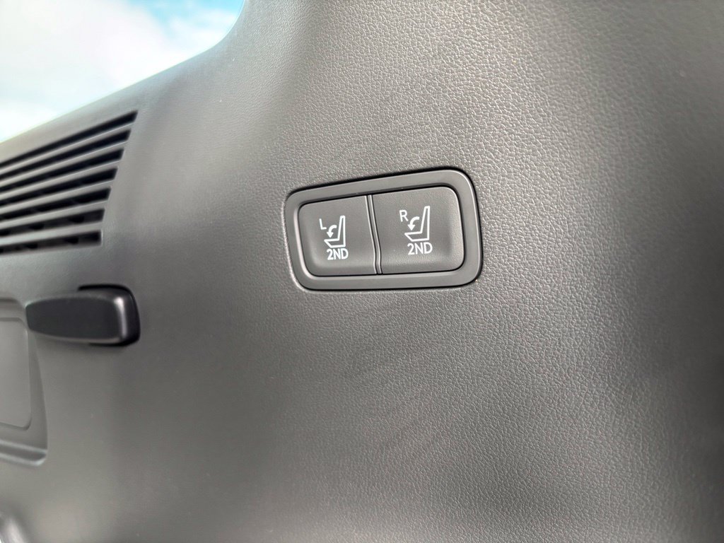Used 2026 Hyundai Santa Fe SEL AWD/4WD image 22