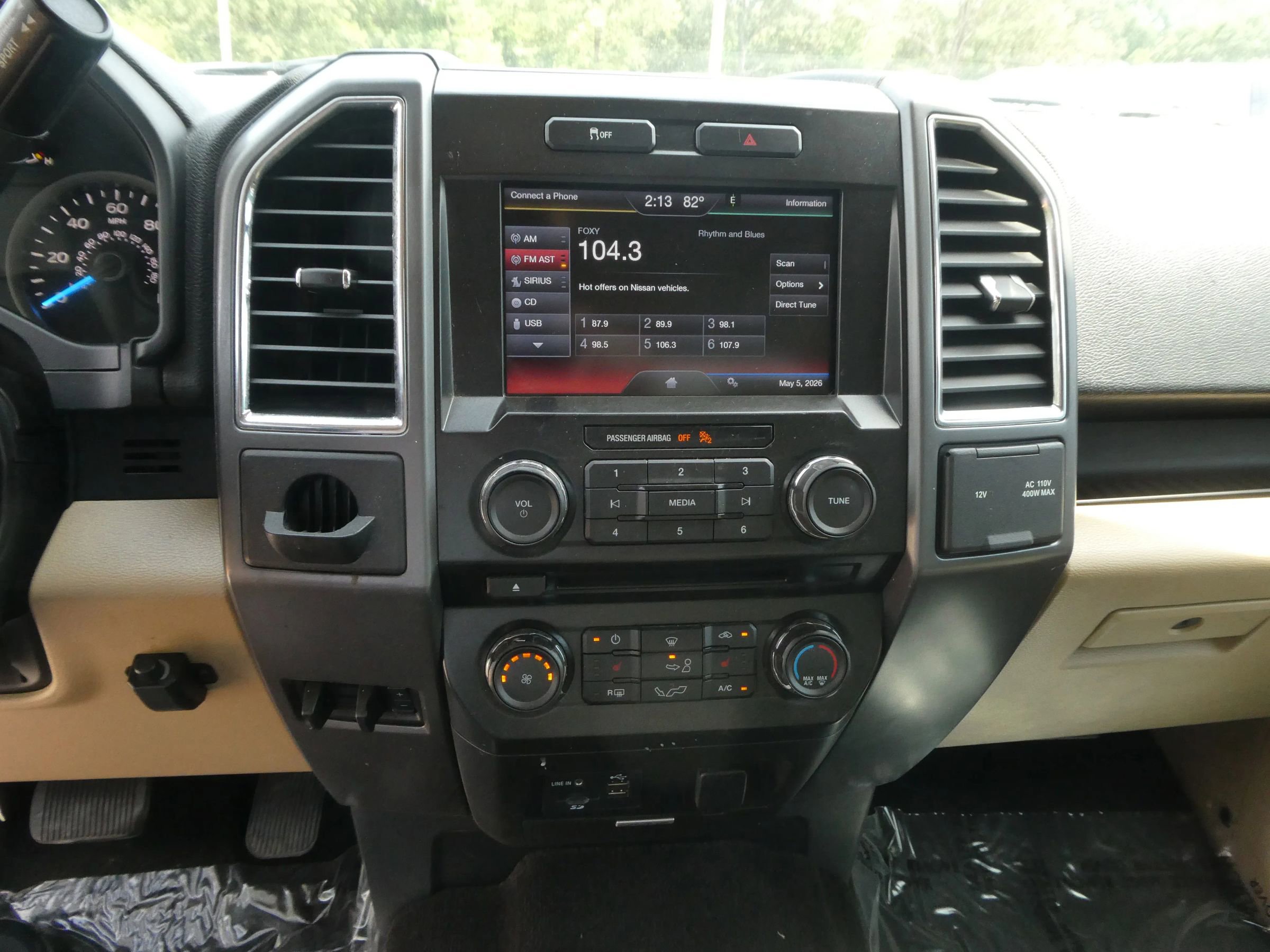 Used 2015 Ford F150 XLT w/ Equipment Group 302A Luxury RWD image 20