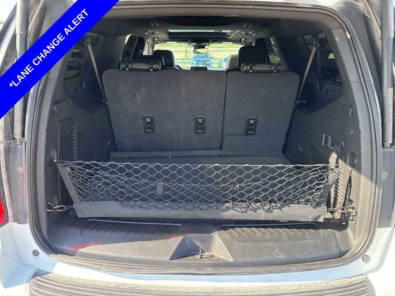 Used 2024 GMC Yukon XL SLT w/ SLT Luxury Package RWD image 10
