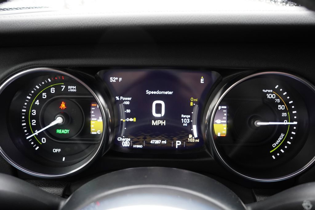 Used 2022 Jeep Wrangler Unlimited Sahara w/ Cold Weather Group AWD/4WD image 36