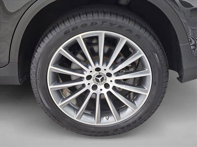 Used 2022 Mercedes-Benz GLC 300 image 21