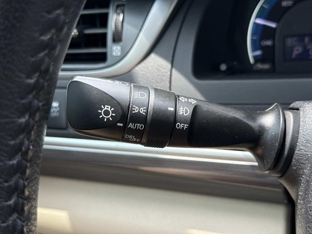 Used 2013 Toyota Camry XLE w/ Leather Pkg FWD image 27