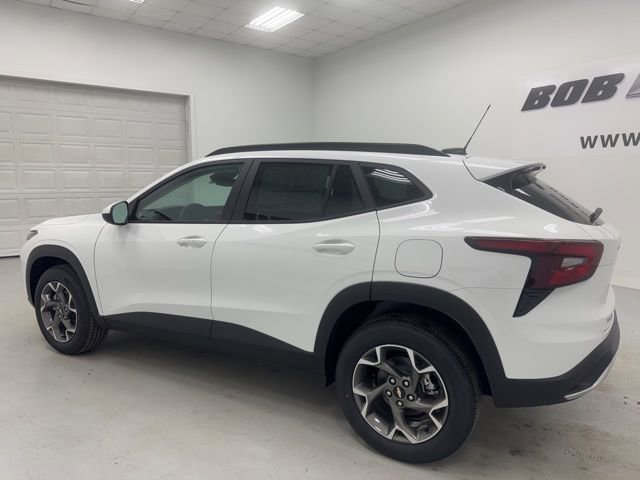 Used 2026 Chevrolet Trax LT w/ Driver Confidence Package FWD image 7