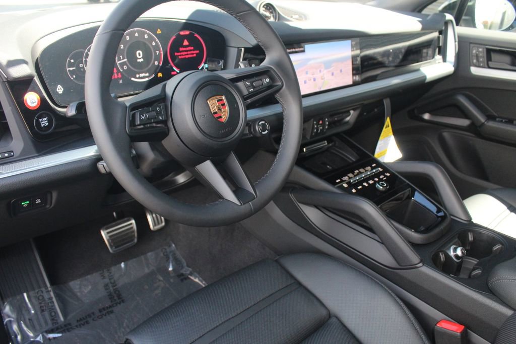 New 2026 Porsche Cayenne S image 4