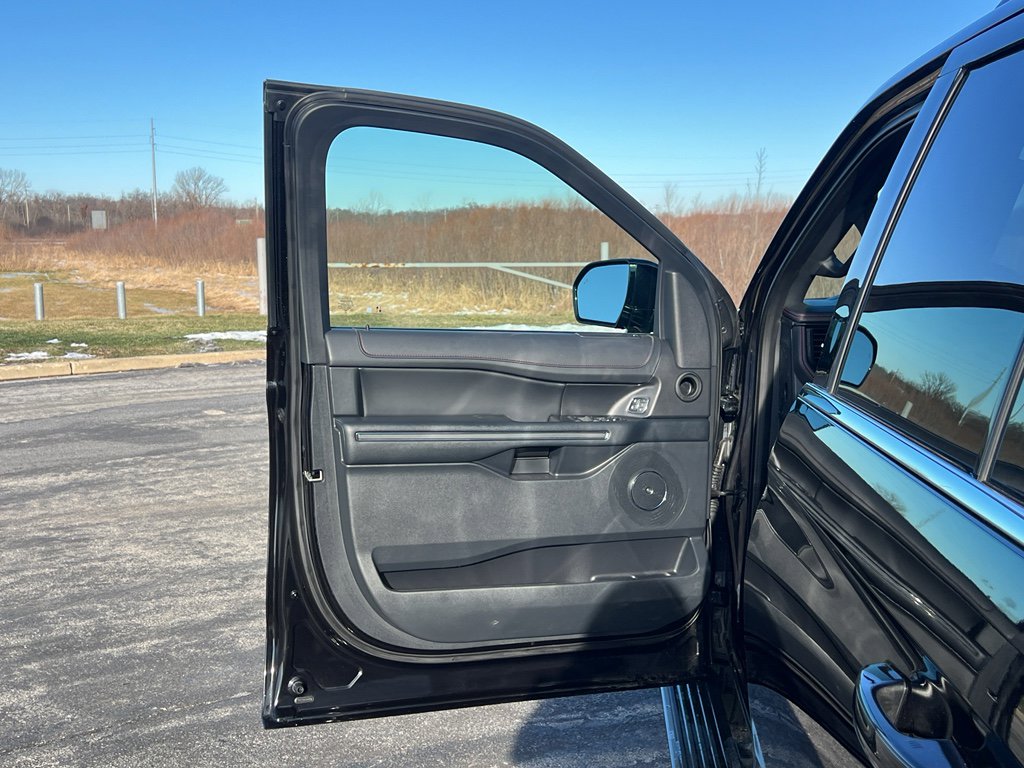 Used 2024 Ford Expedition Max Limited image 12