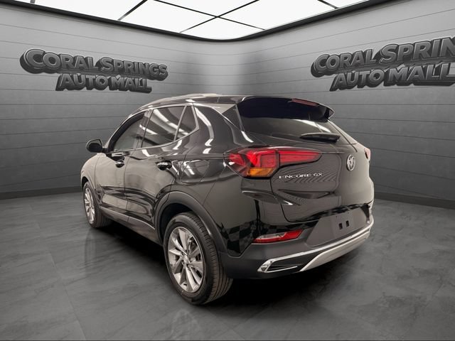 Used 2023 Buick Encore GX Essence w/ Experience Buick Package FWD image 3