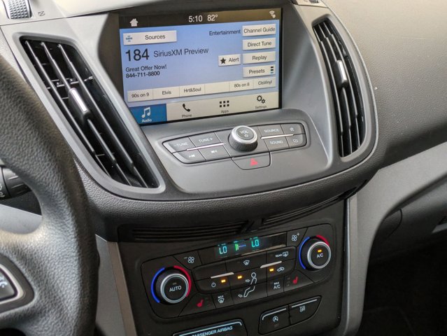 Used 2019 Ford Escape SE image 12