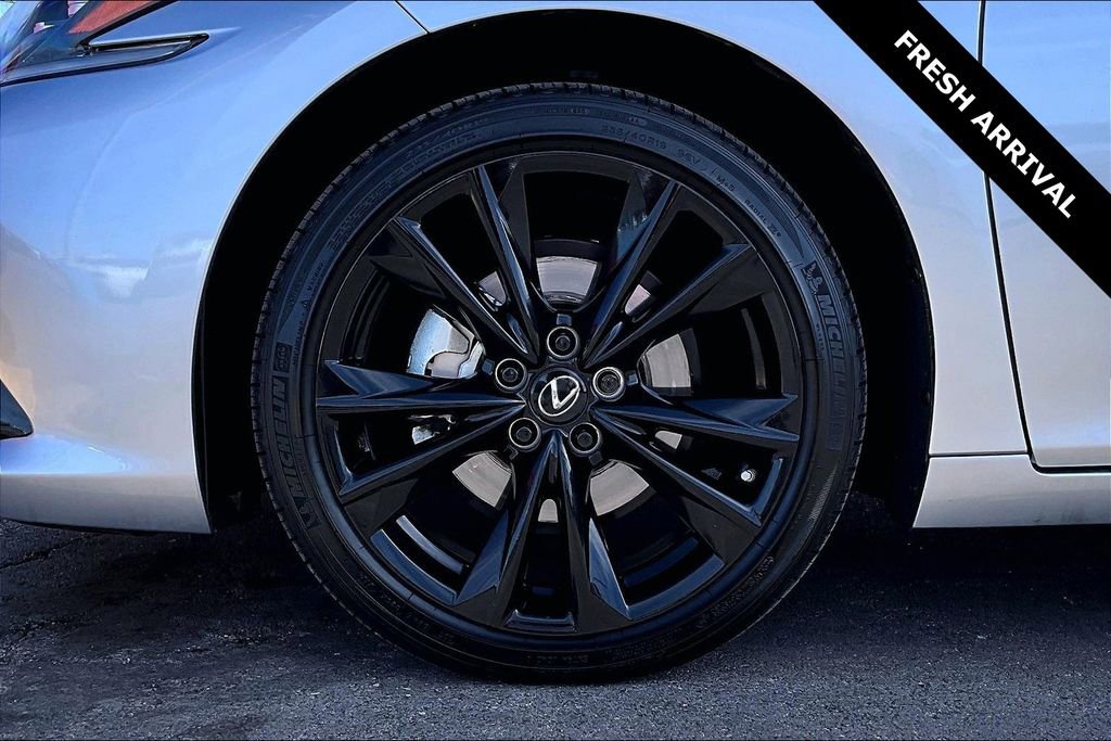Used 2024 Lexus ES 350 F Sport w/ Accessory Package (Z2) image 33