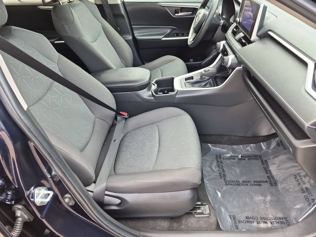 Used 2023 Toyota RAV4 XLE AWD/4WD image 30