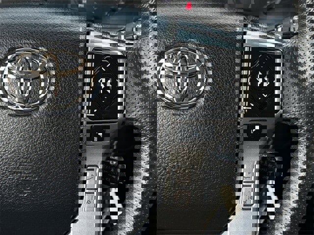 Used 2020 Toyota 4Runner SR5 image 15