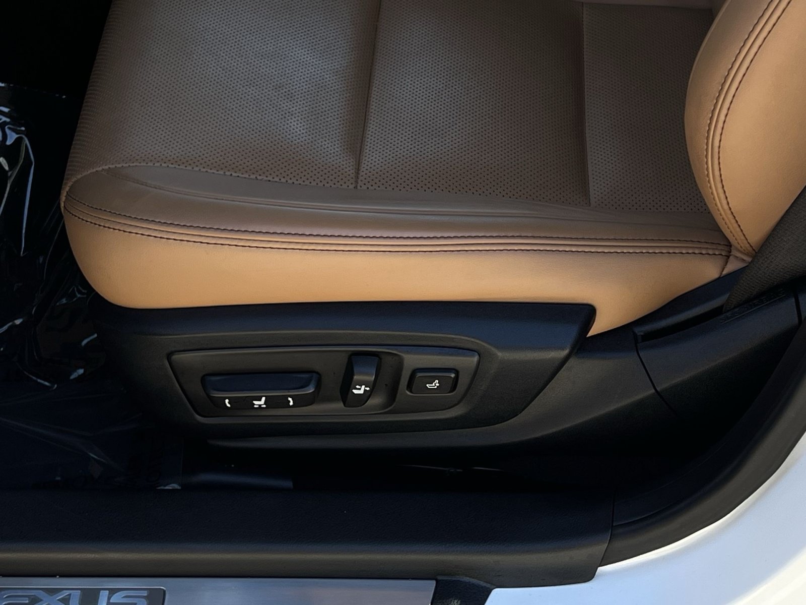 Used 2019 Lexus GS 350 AWD w/ Premium Package image 19