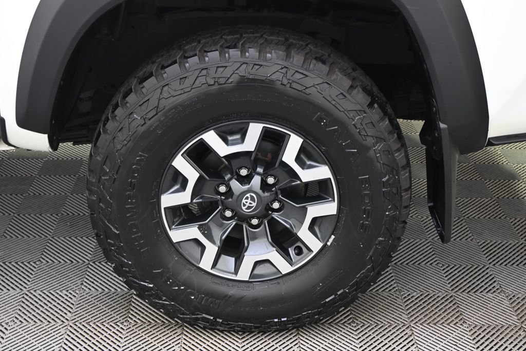 Used 2023 Toyota Tacoma TRD Off-Road w/ TRD Premium Off Road Package AWD/4WD image 20