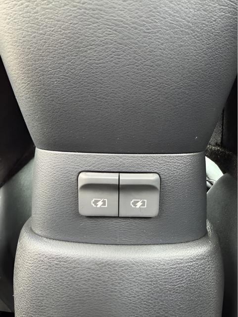 Certified 2025 Nissan Kicks Play S image 22