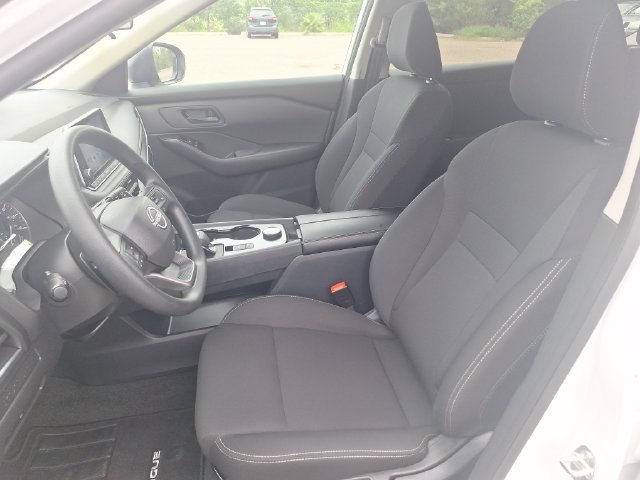 Certified 2025 Nissan Rogue S AWD/4WD image 10