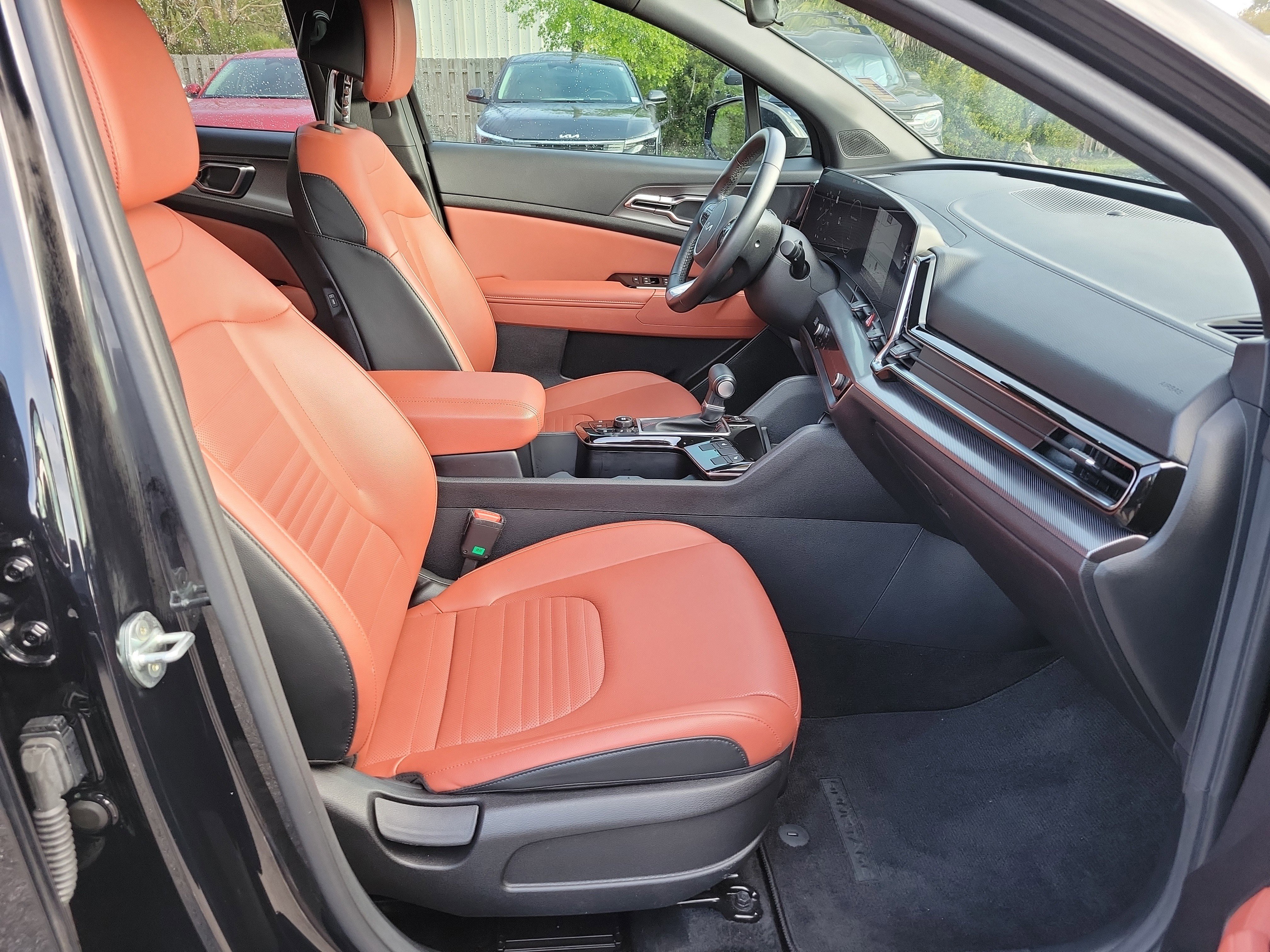 Used 2023 Kia Sportage SX image 7