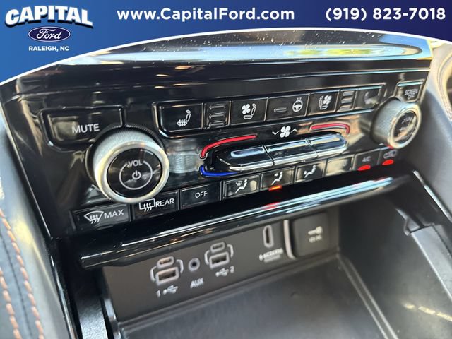 Used 2023 Jeep Grand Cherokee Summit AWD/4WD image 30