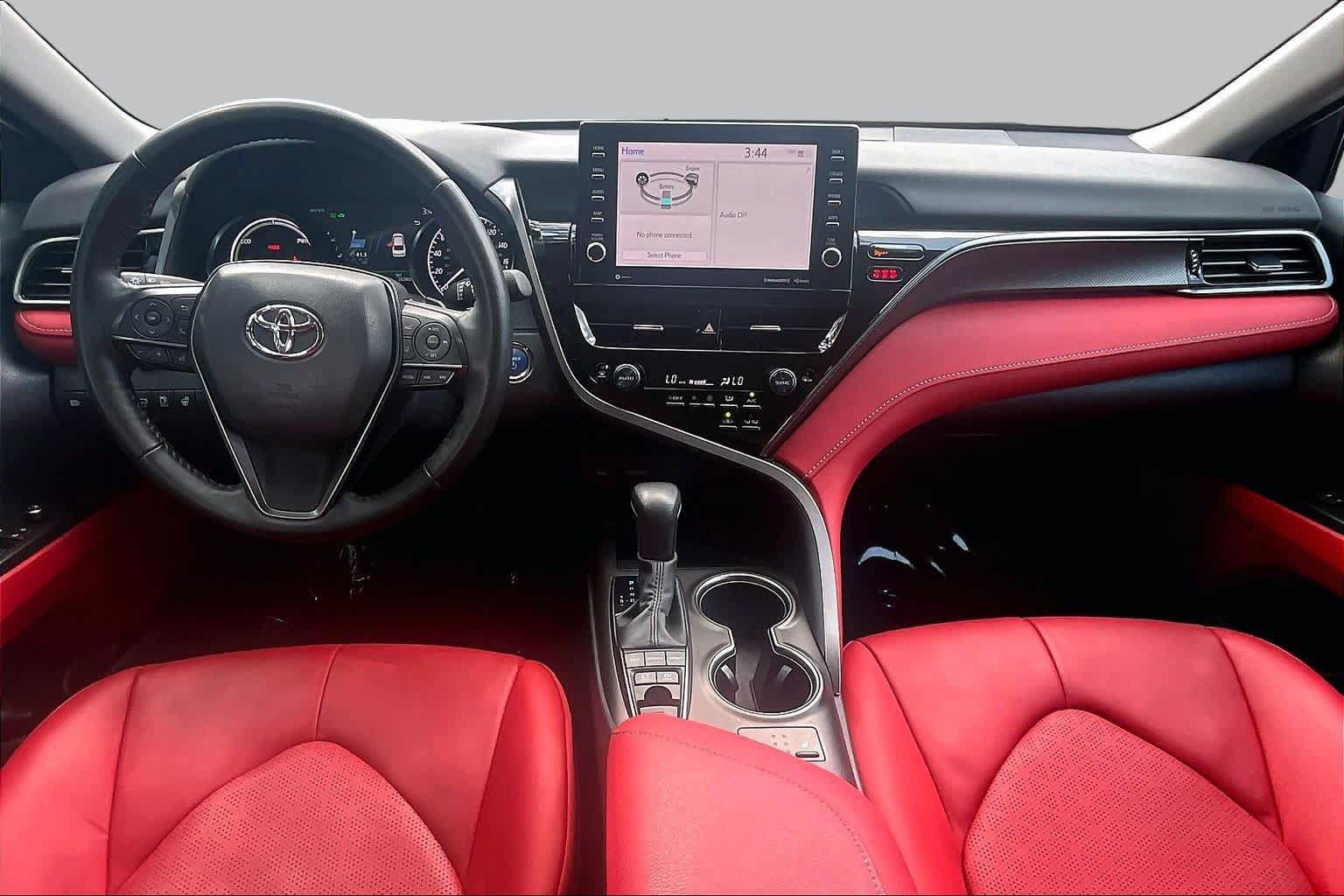 Used 2024 Toyota Camry XSE w/ Cold Weather Package FWD image 16