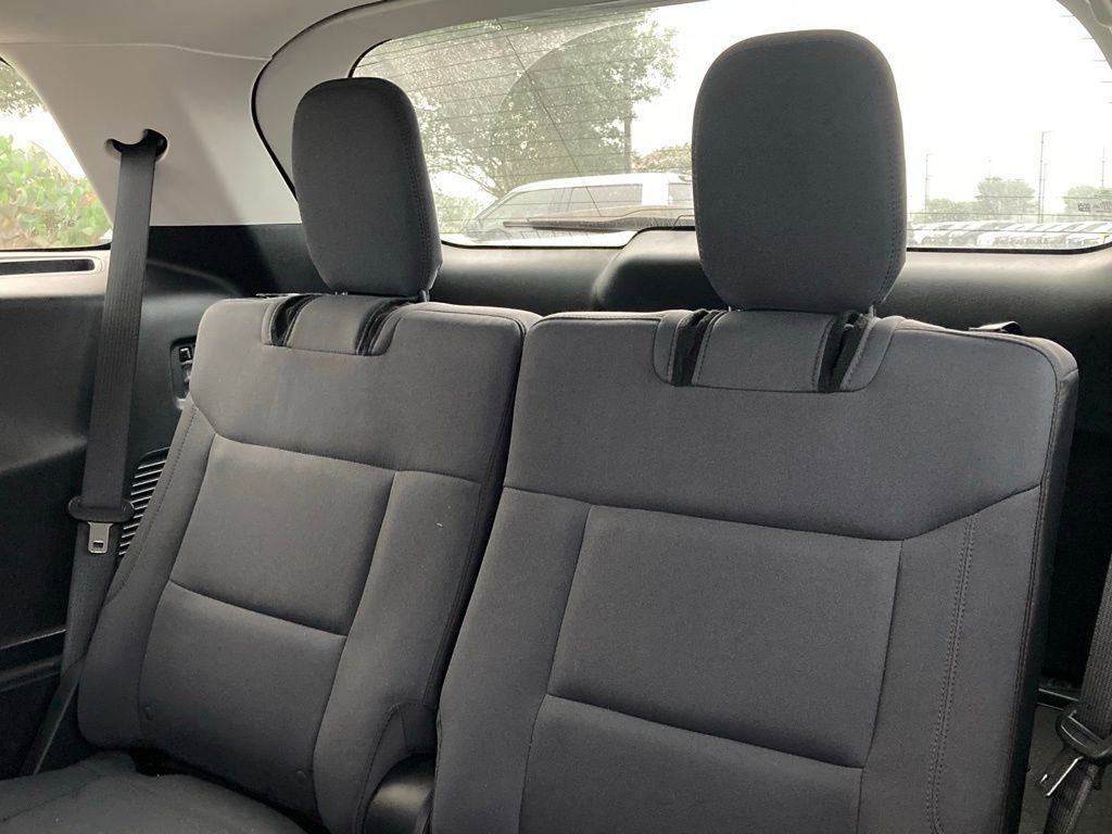 Used 2025 Ford Explorer Active RWD image 10
