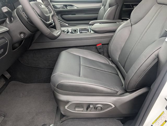 New 2026 Jeep Grand Wagoneer Limited AWD/4WD image 12