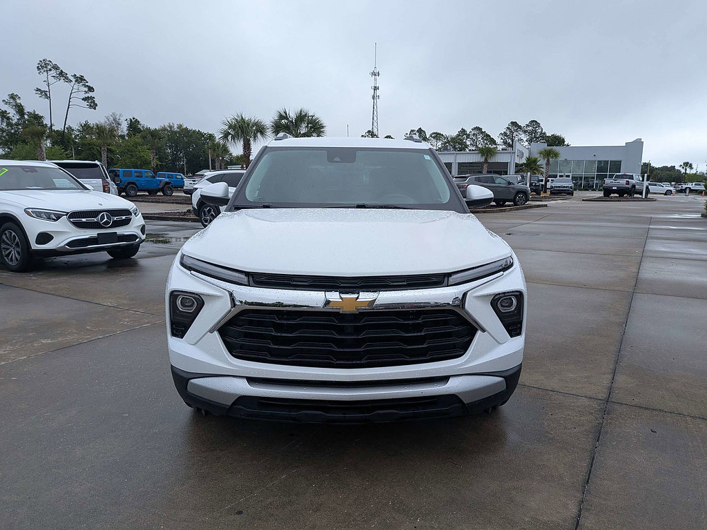 Used 2025 Chevrolet TrailBlazer LT FWD image 8