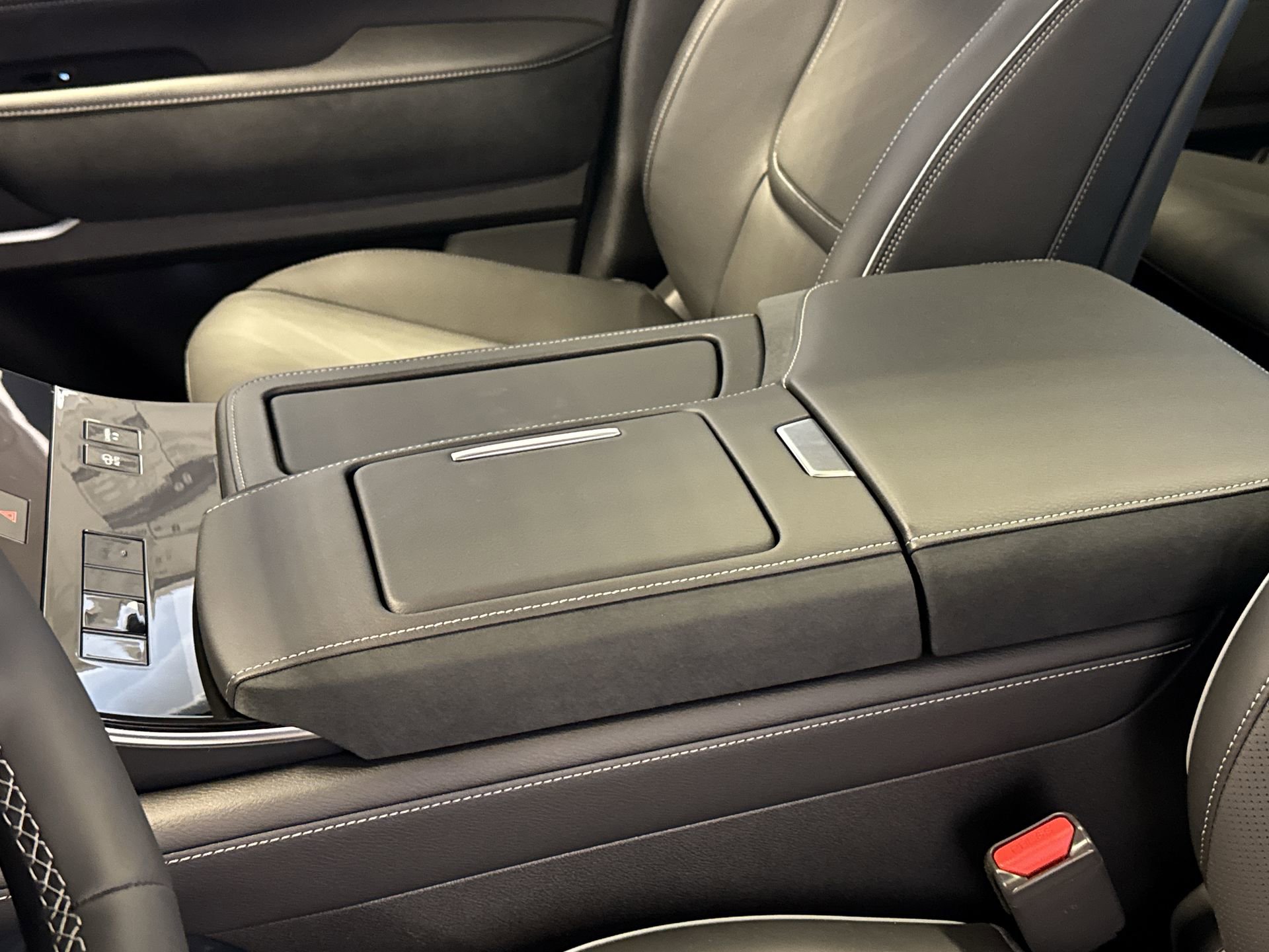 New 2026 INFINITI QX80 Luxe w/ Cargo Package AWD/4WD image 21