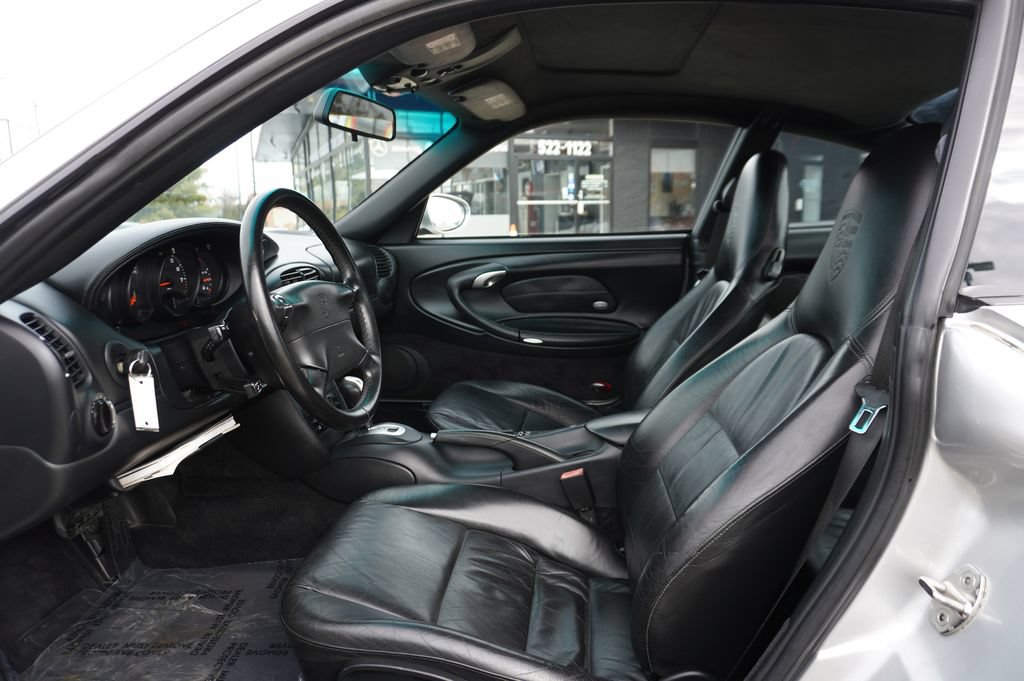 Used 2001 Porsche 911 Carrera RWD image 25