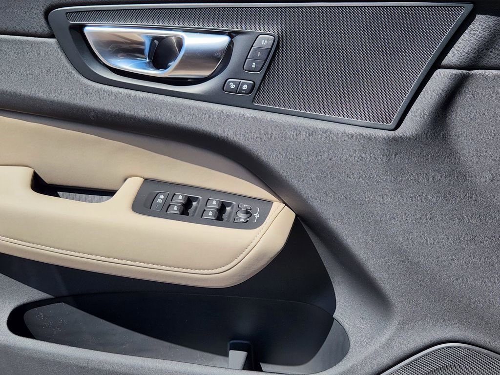 New 2026 Volvo XC60 T8 Plus w/ Protection Package Premier image 13