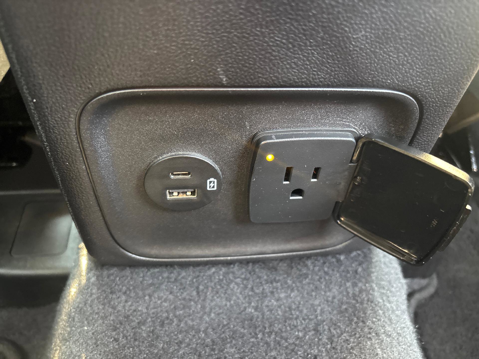 Used 2024 Ford Bronco Sport Outer Banks w/ Tech Package image 40