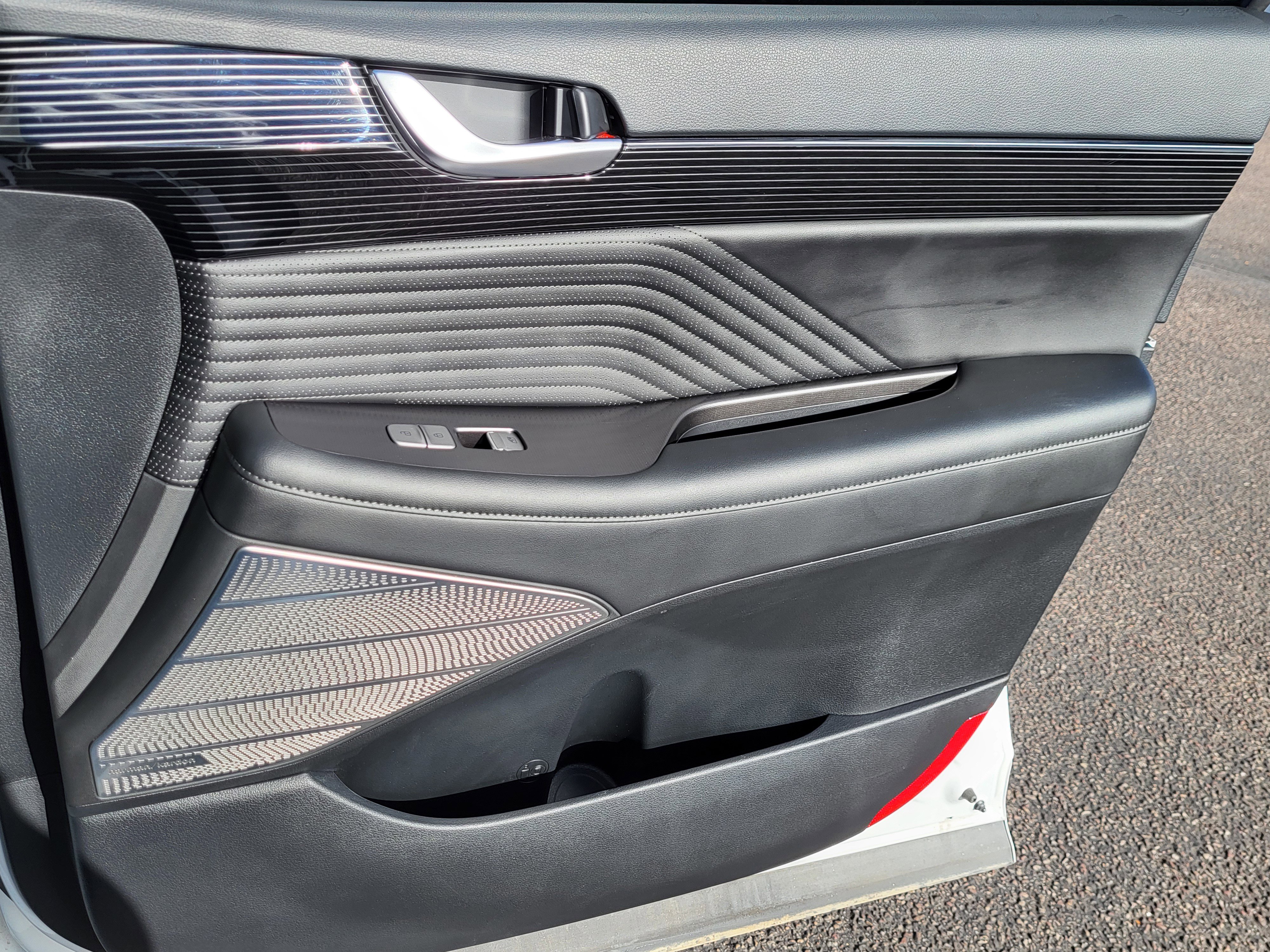 Used 2025 Hyundai Palisade Calligraphy image 19