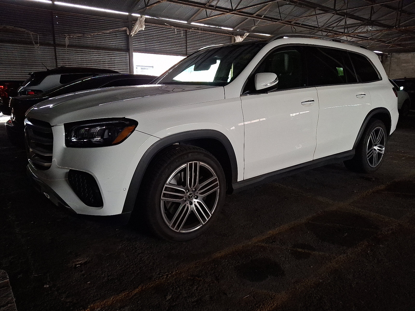 Used 2024 Mercedes-Benz GLS 450 4MATIC video 1