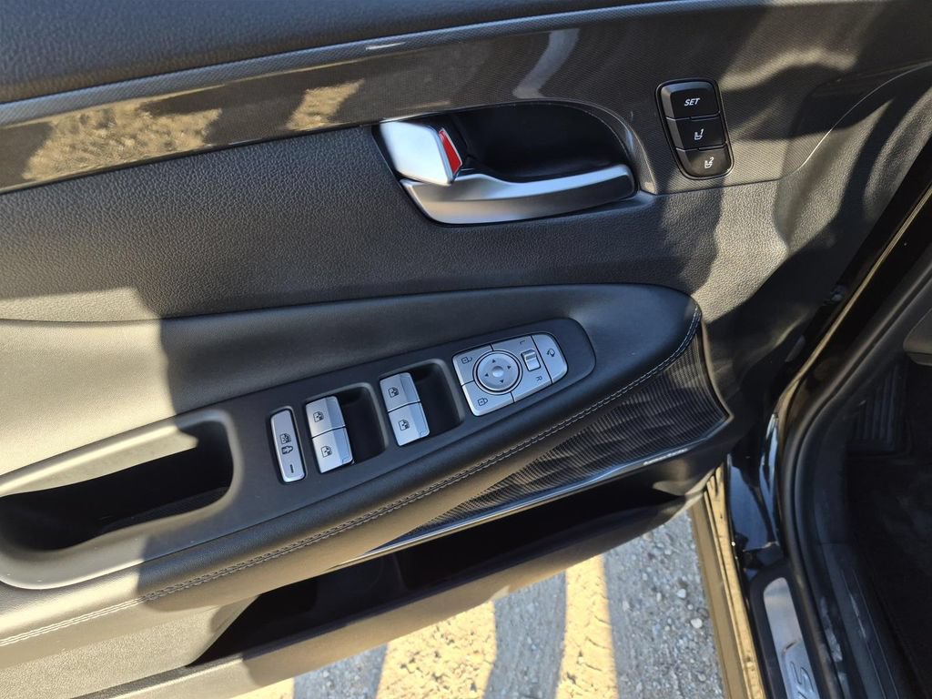 Used 2023 Hyundai Santa Fe Calligraphy FWD image 12