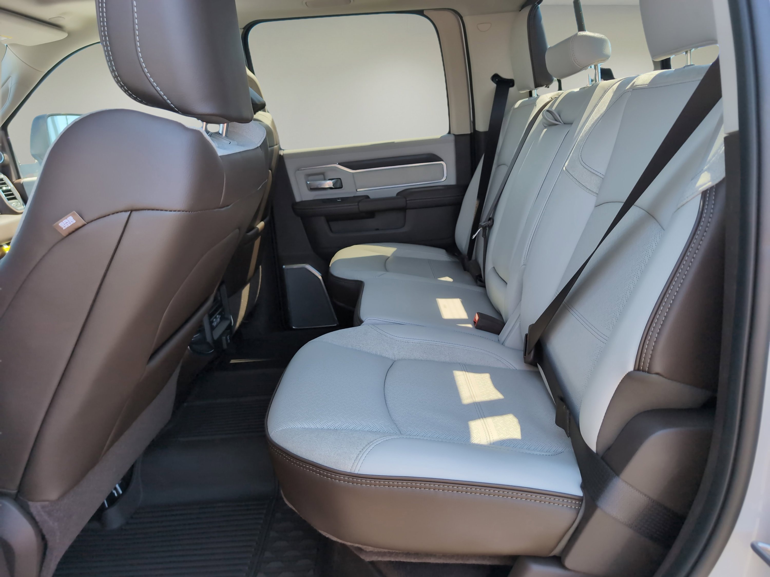 New 2025 RAM 2500 Laramie image 19