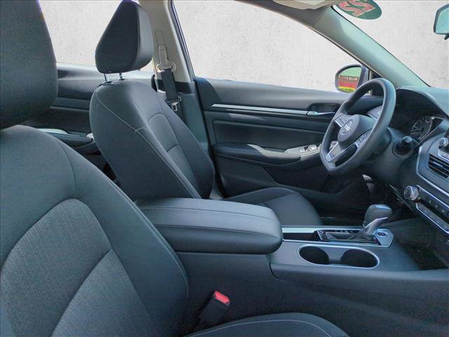 Used 2022 Nissan Altima 2.5 SV FWD image 19