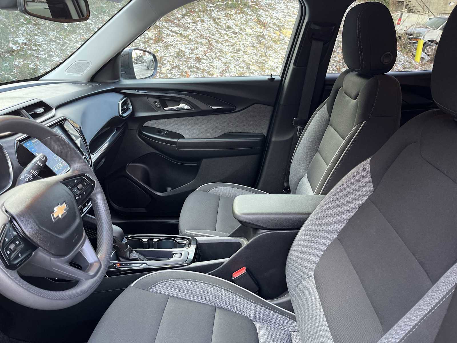 Used 2023 Chevrolet TrailBlazer LT w/ Convenience Package image 18