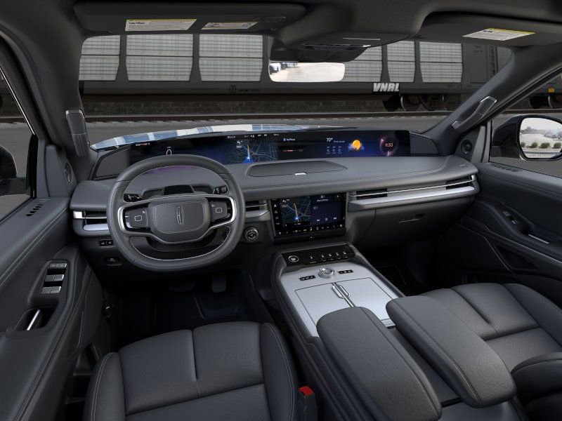 New 2026 Lincoln Navigator Reserve AWD/4WD image 10