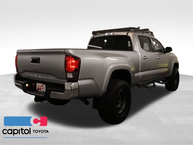 Certified 2022 Toyota Tacoma SR5 AWD/4WD image 3